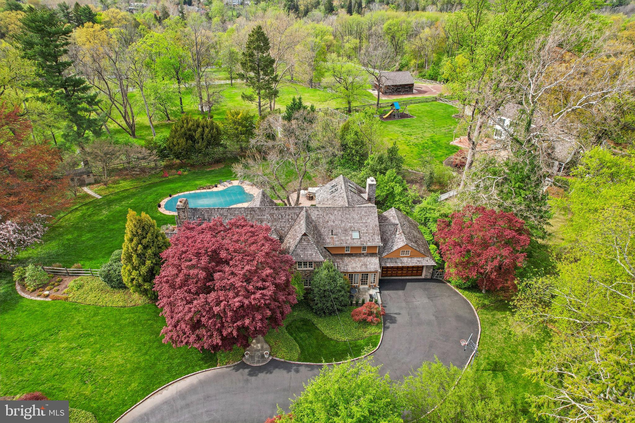 MEADOWBROOK - Residential