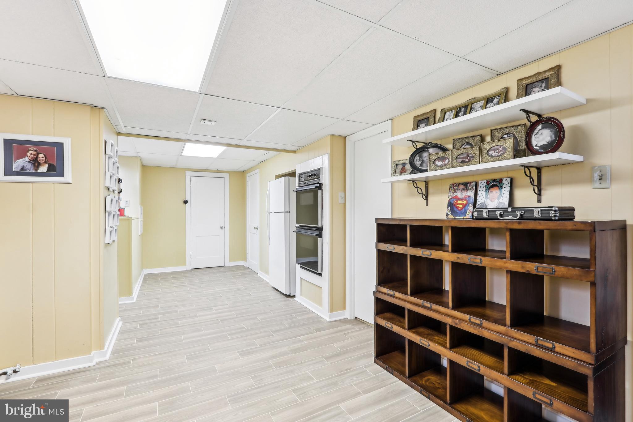 MEADOWBROOK - Residential