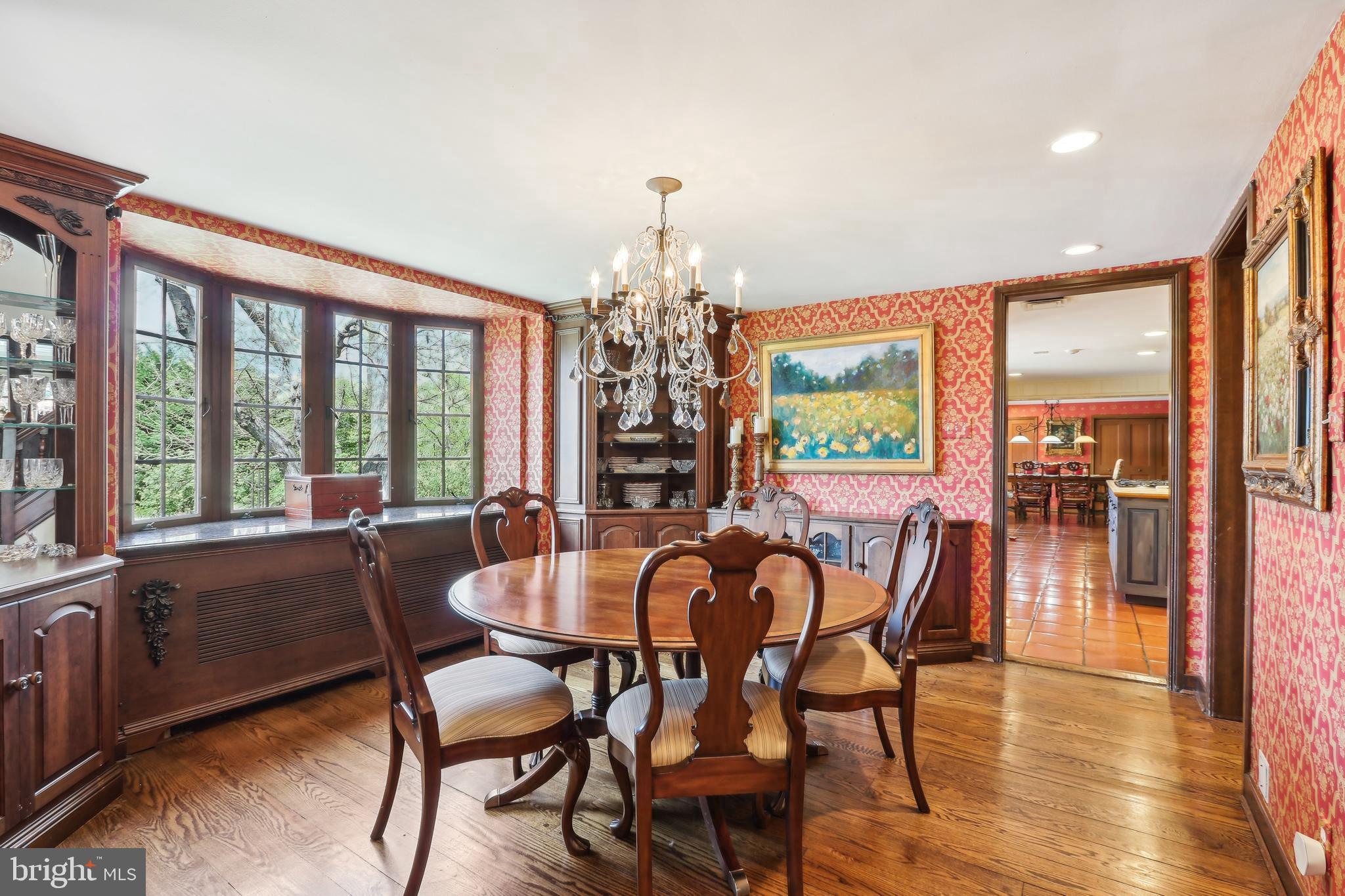MEADOWBROOK - Residential