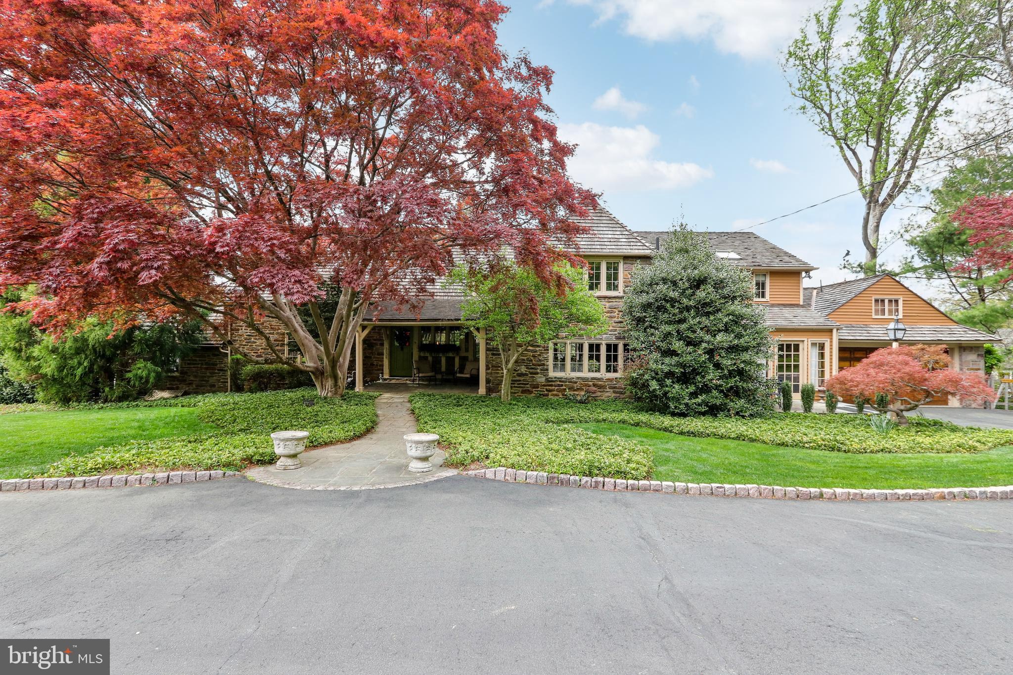 MEADOWBROOK - Residential