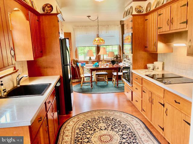 EARL TWP - Residential