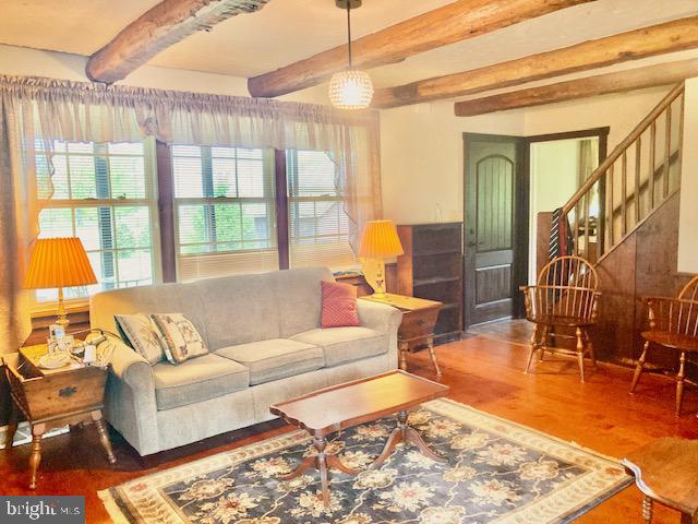 EARL TWP - Residential
