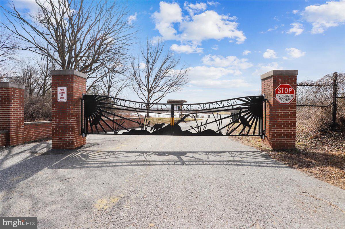 COLLEGE PARK KIDWELLS AD - Residential