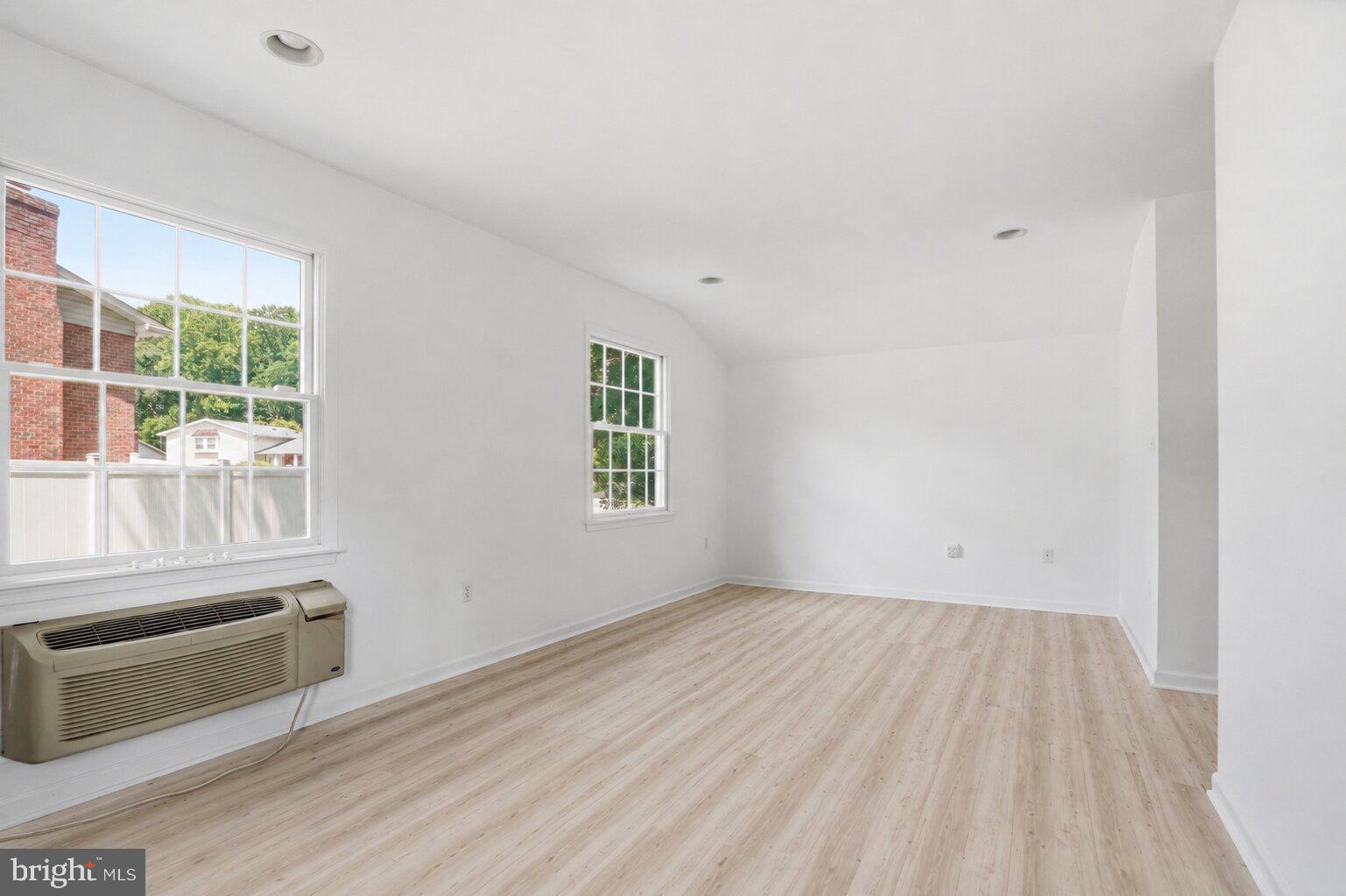 SPRINGLAKE - Residential