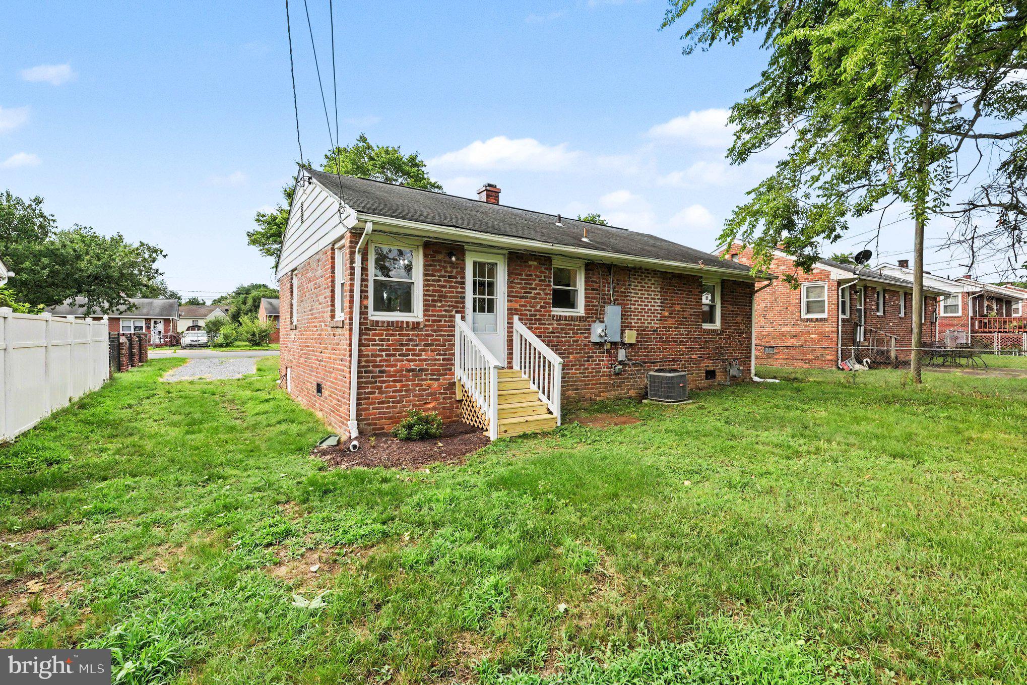 MAYFIELD - Residential