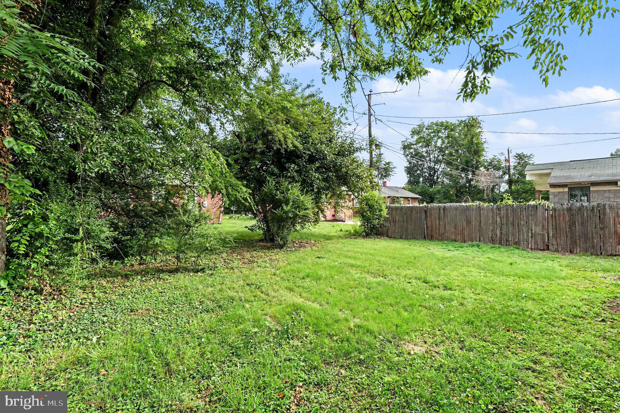 MAYFIELD - Residential