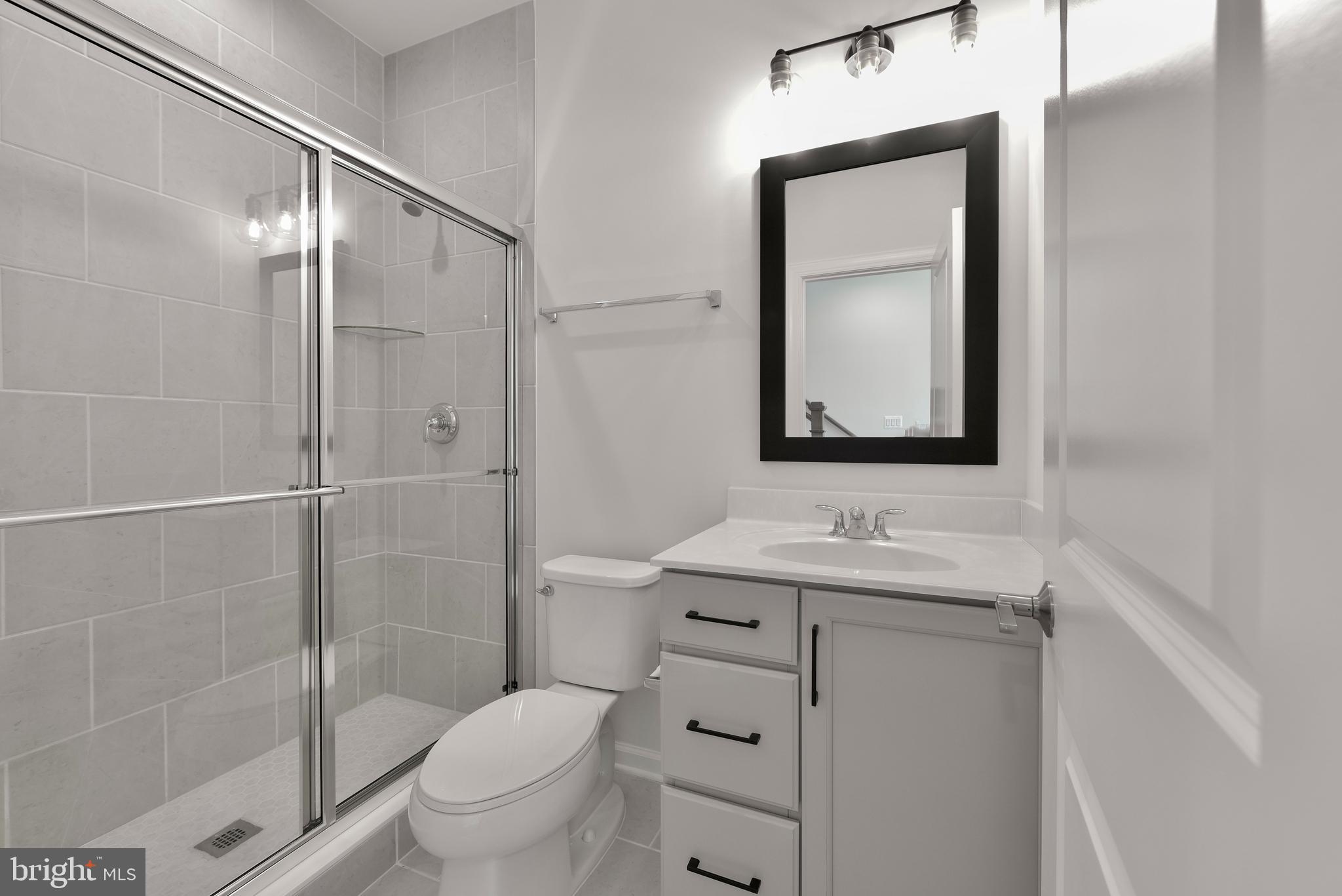 ONE LOUDOUN - Residential