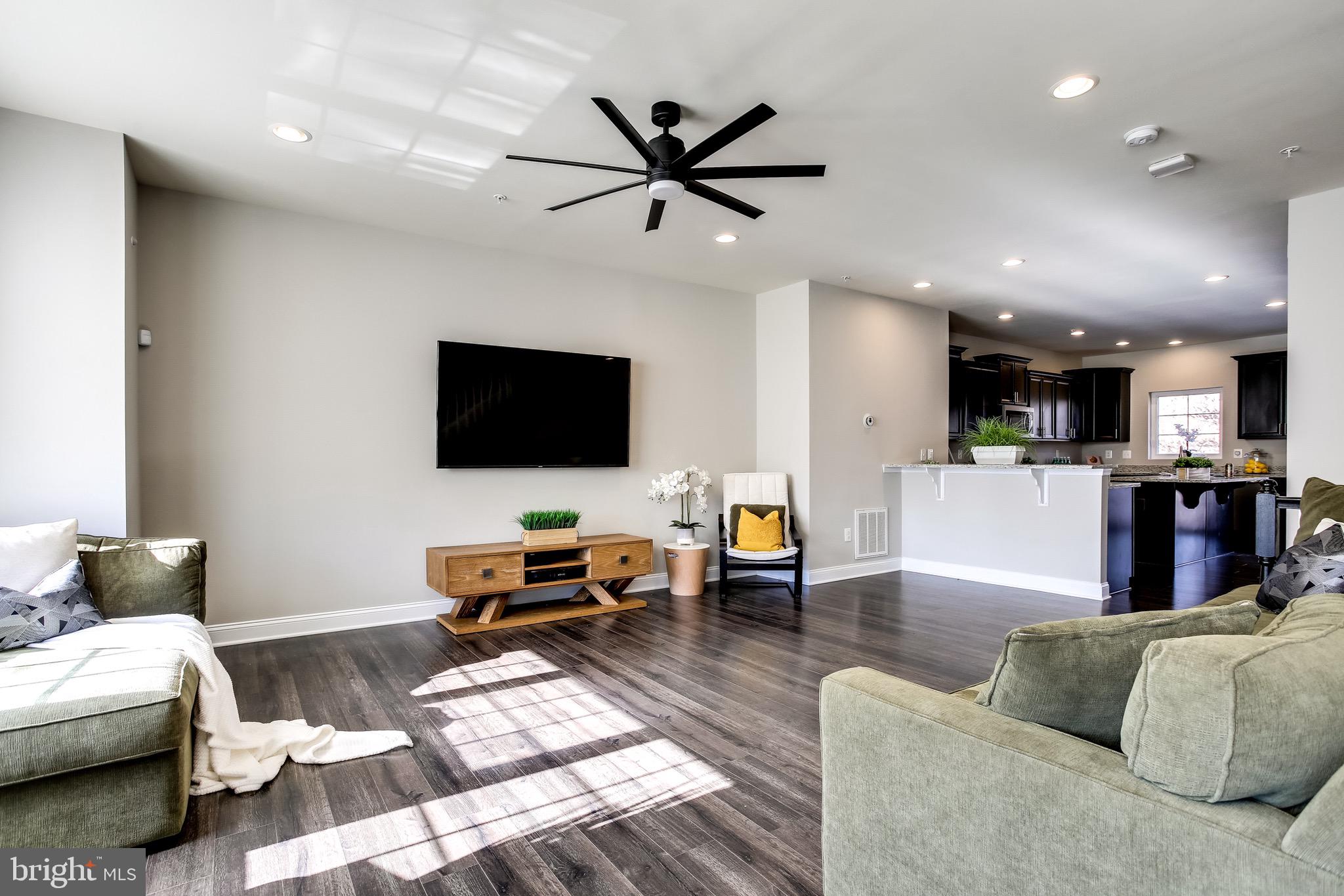 SPRING CREEK - Residential Lease