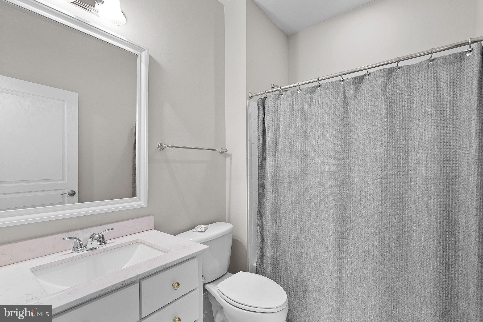 ASHBURN - Residential