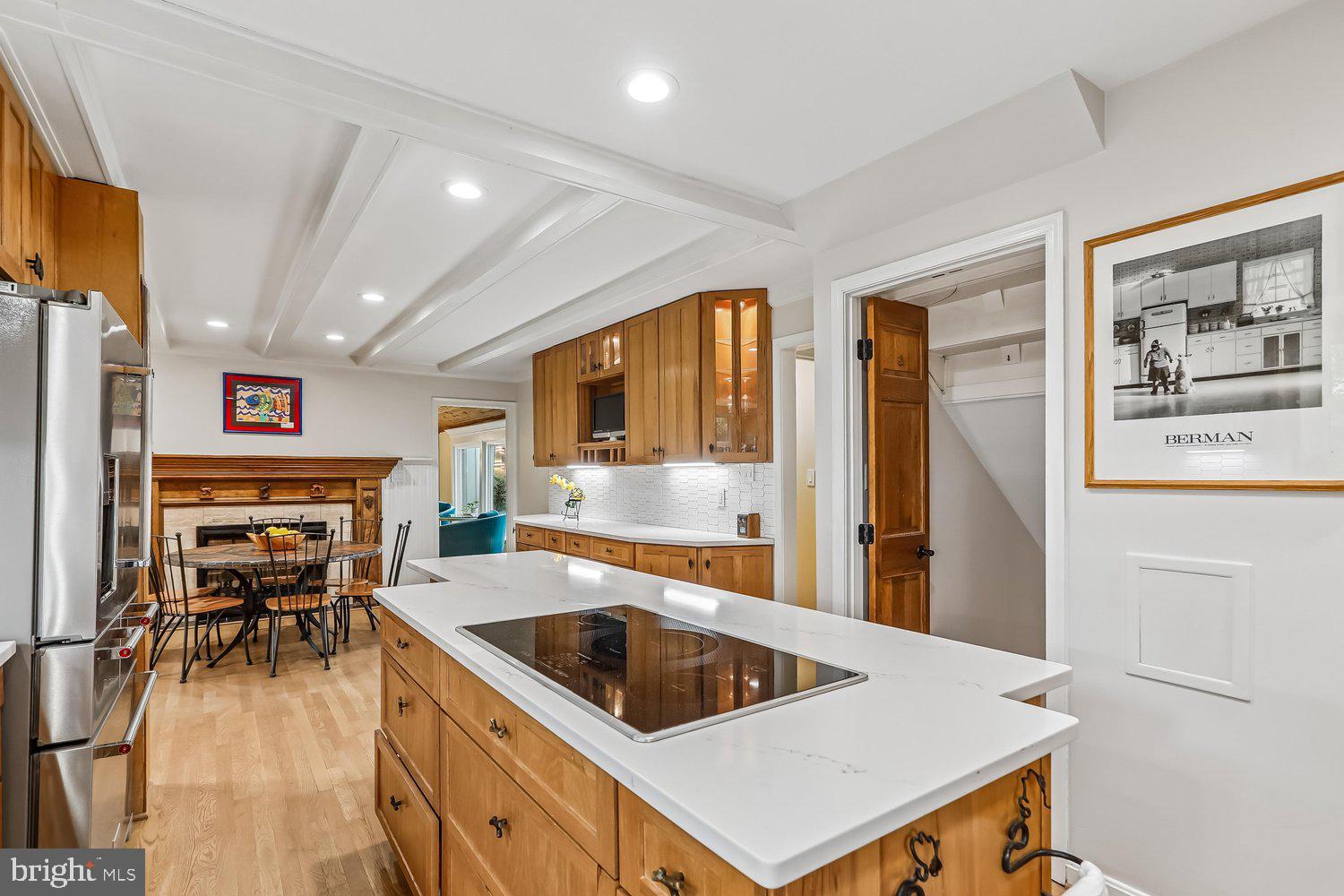 ANCIENT OAK - Residential