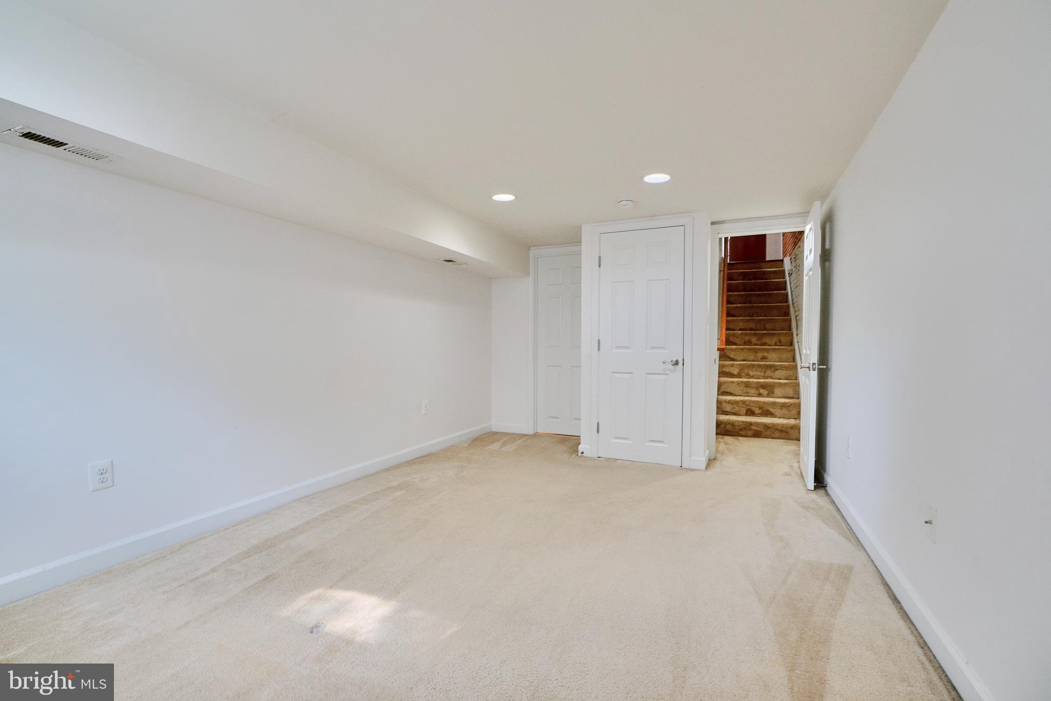 FEDERAL HILL HISTORIC DISTRICT - Residential Lease