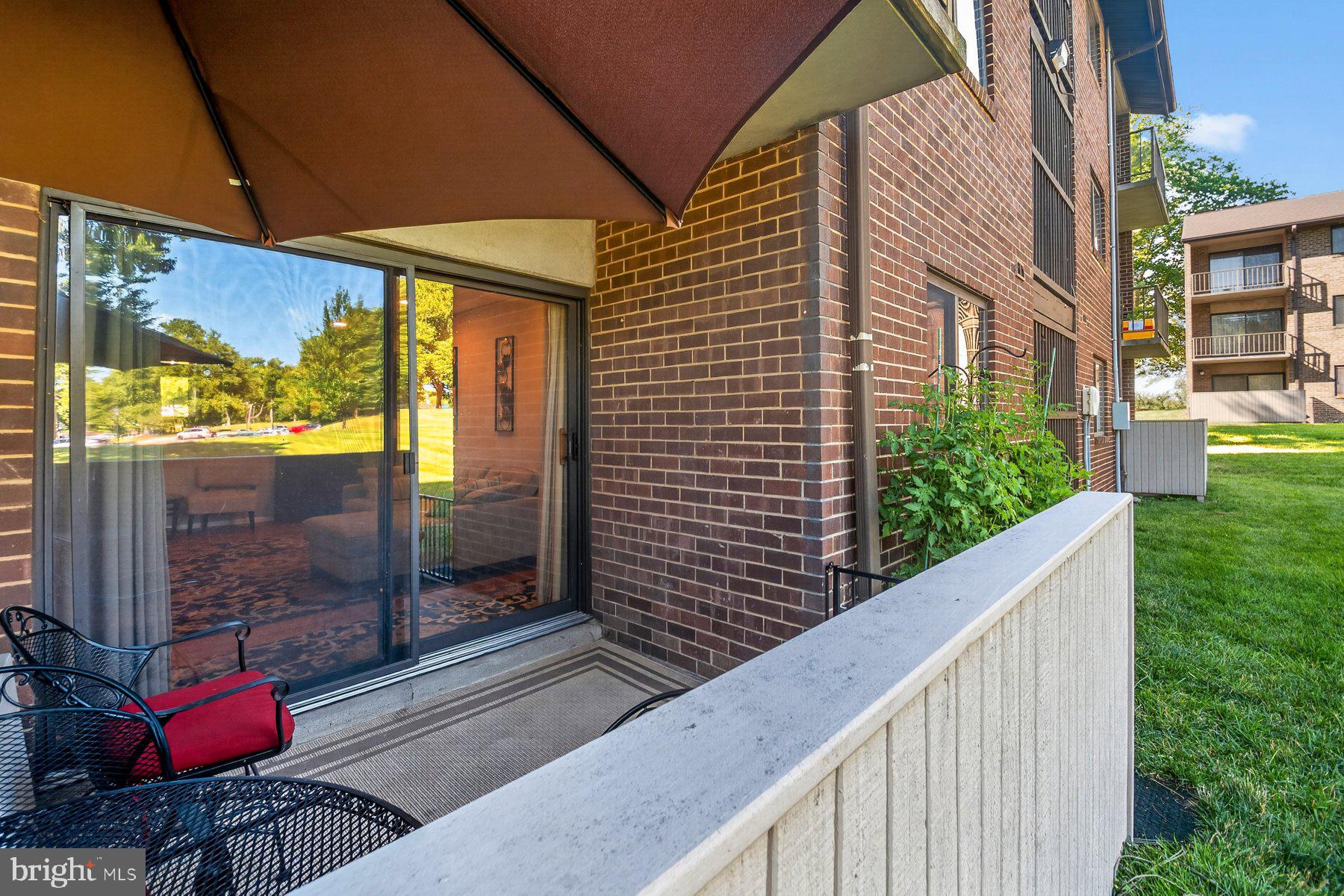 VILLAGE OF LONG REACH - Residential