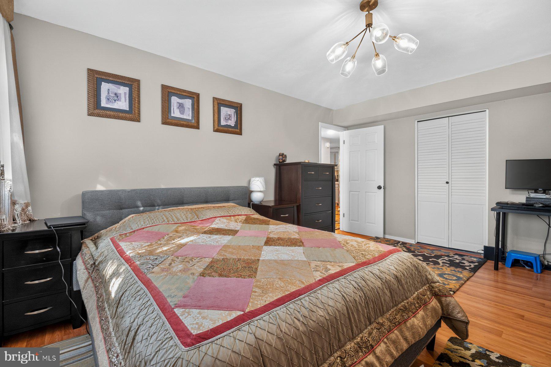 VILLAGE OF LONG REACH - Residential