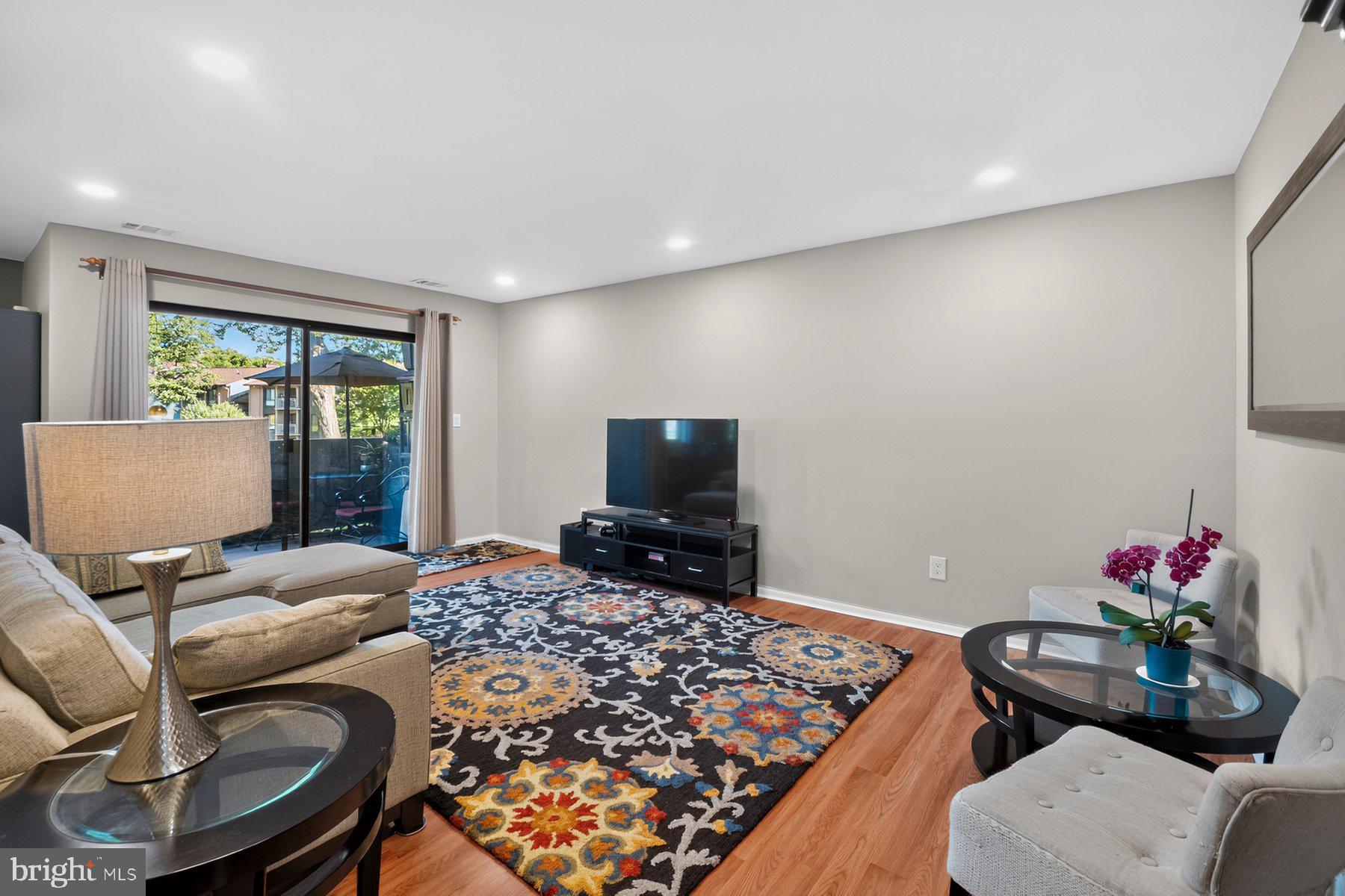 VILLAGE OF LONG REACH - Residential