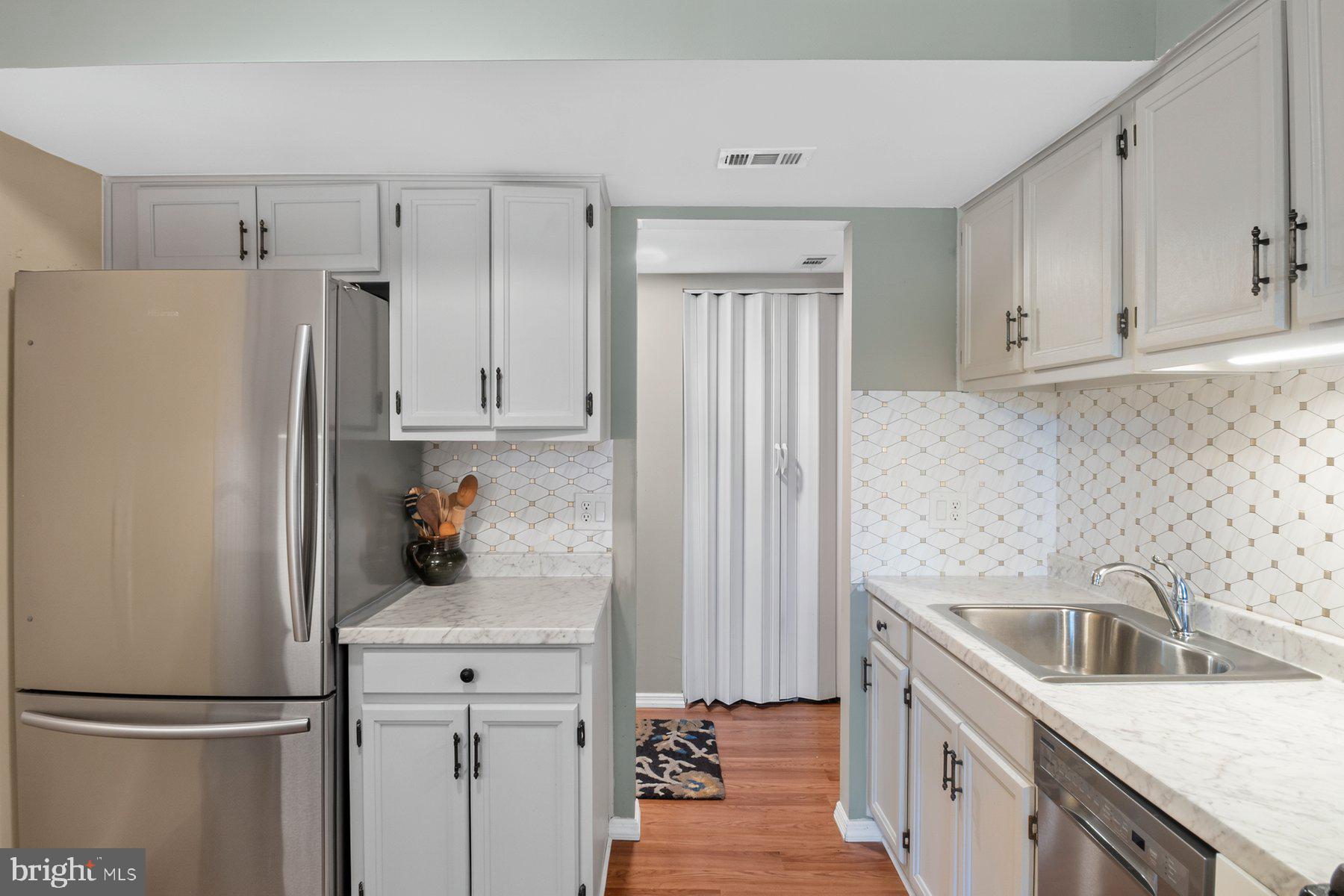 VILLAGE OF LONG REACH - Residential