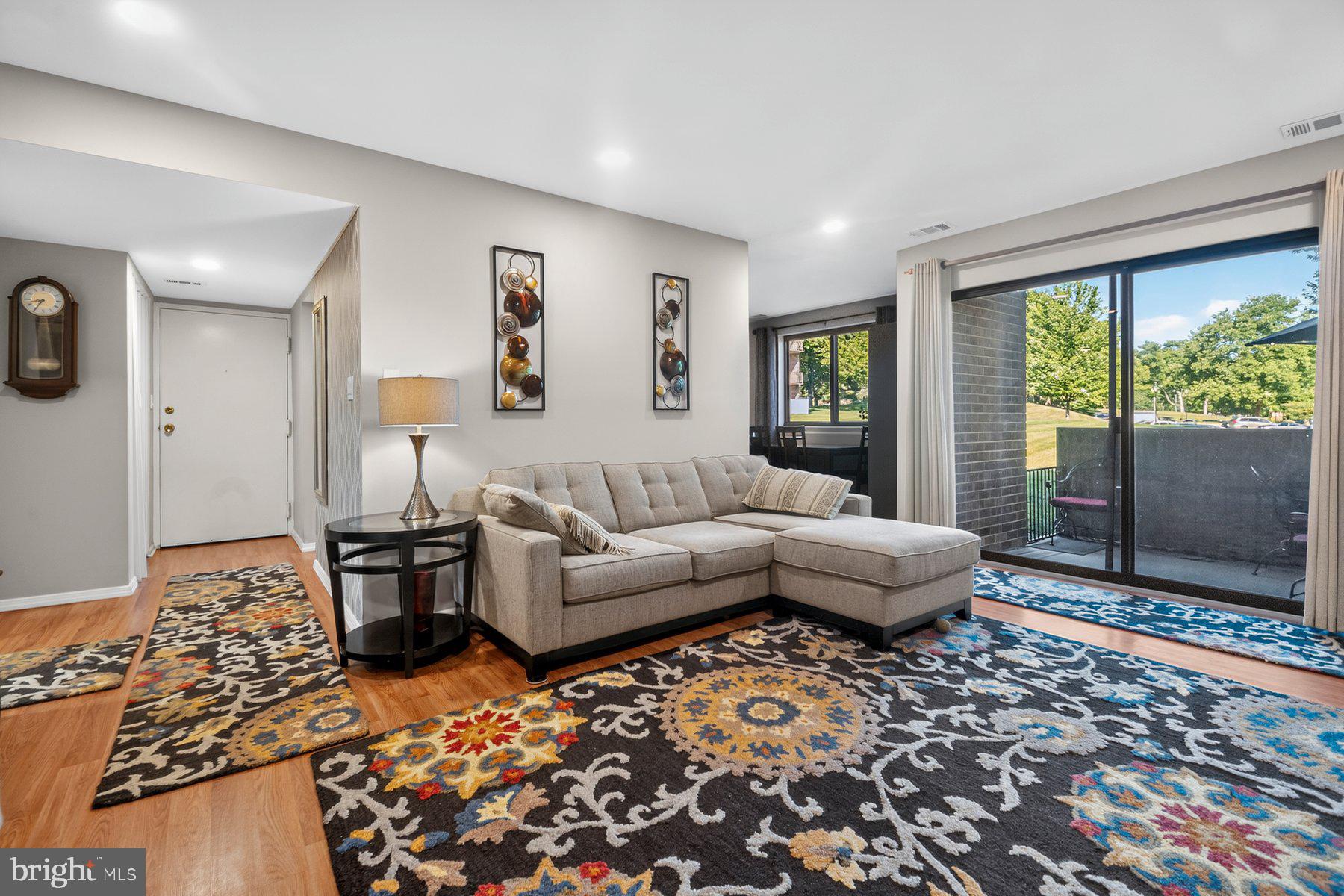 VILLAGE OF LONG REACH - Residential
