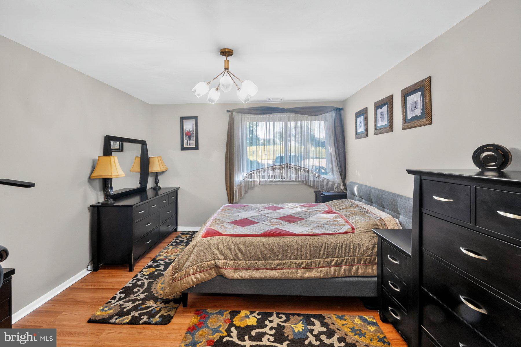 VILLAGE OF LONG REACH - Residential