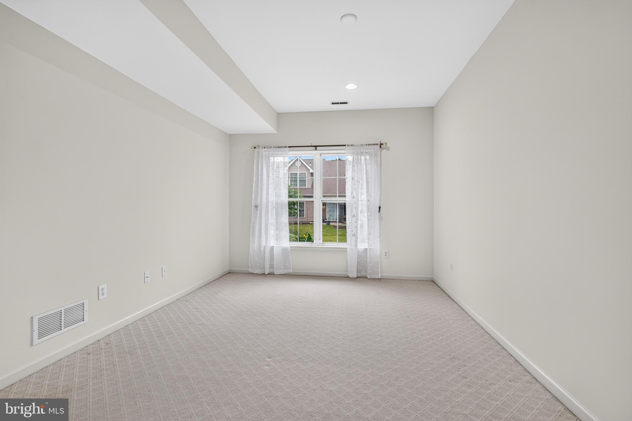 CROSSINGS AT CHRIS - Residential