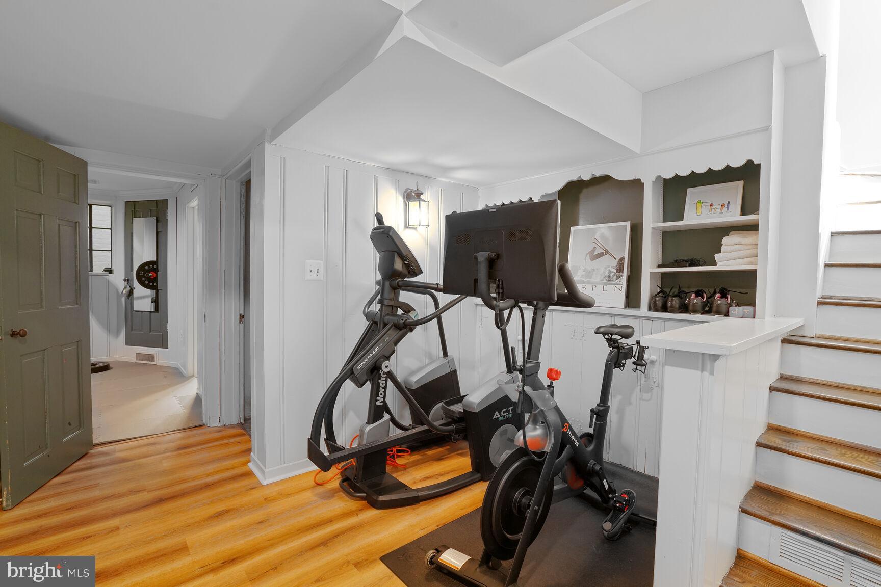 WESLEY HEIGHTS - Residential