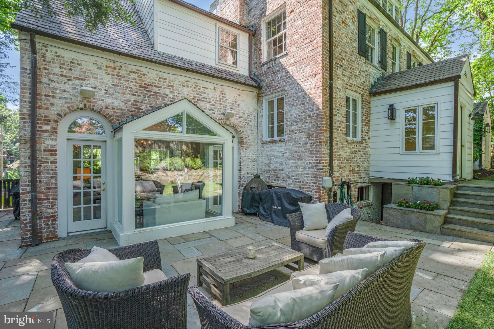 WESLEY HEIGHTS - Residential