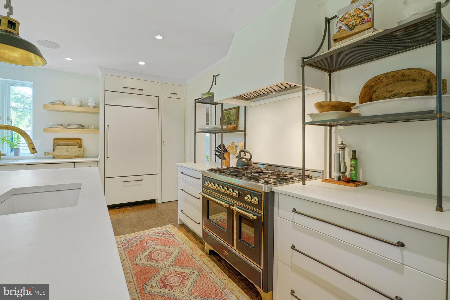 WESLEY HEIGHTS - Residential