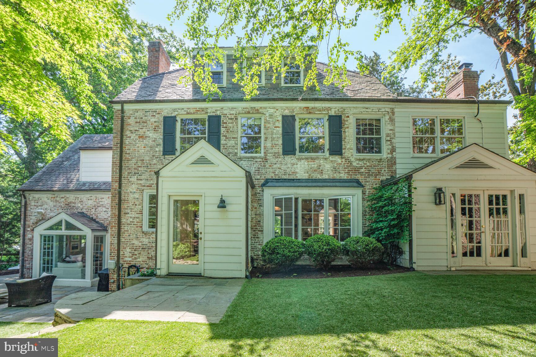WESLEY HEIGHTS - Residential