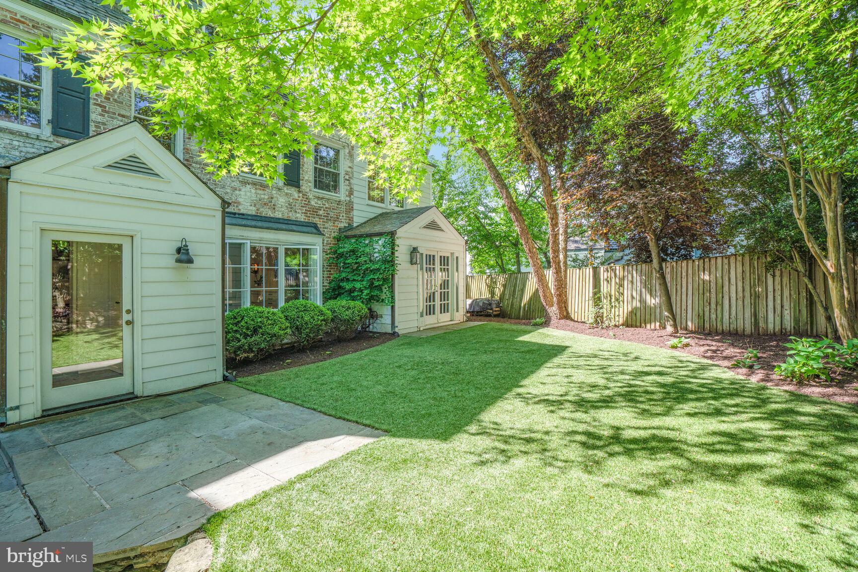 WESLEY HEIGHTS - Residential