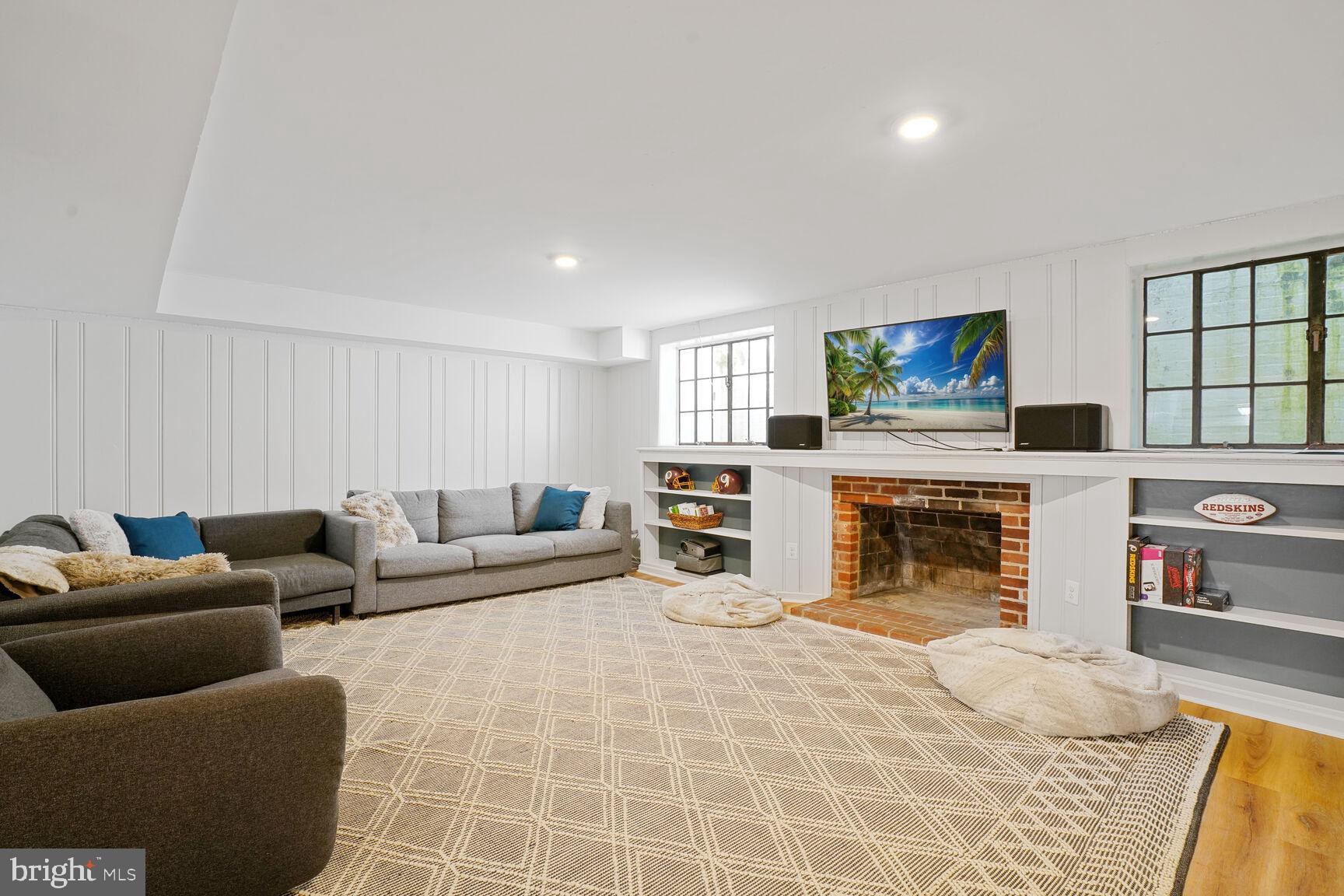WESLEY HEIGHTS - Residential