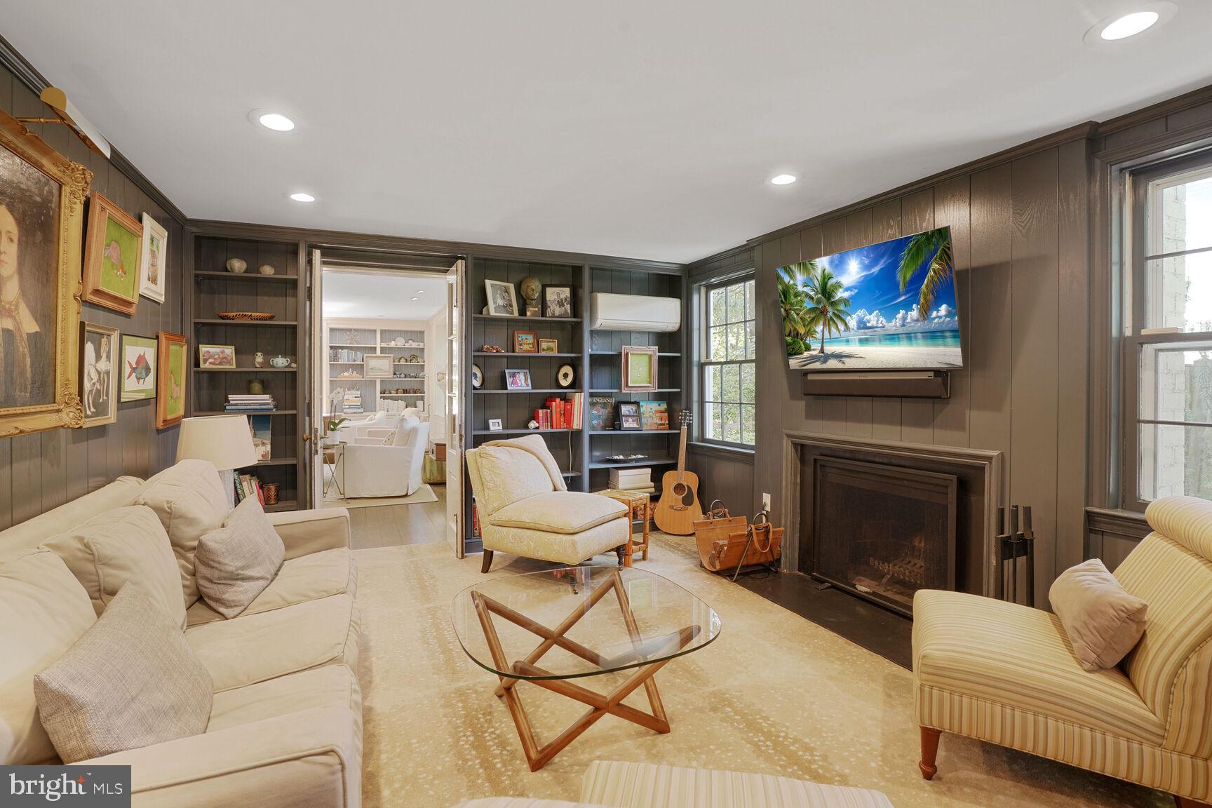 WESLEY HEIGHTS - Residential