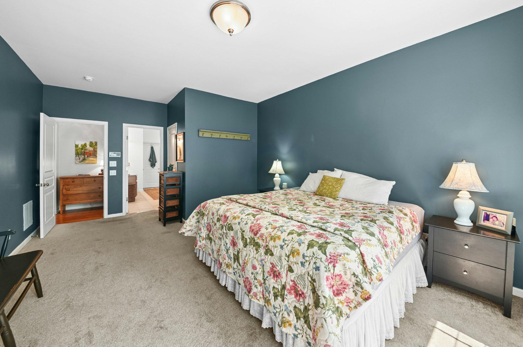 DOYLESTOWN STATION - Residential