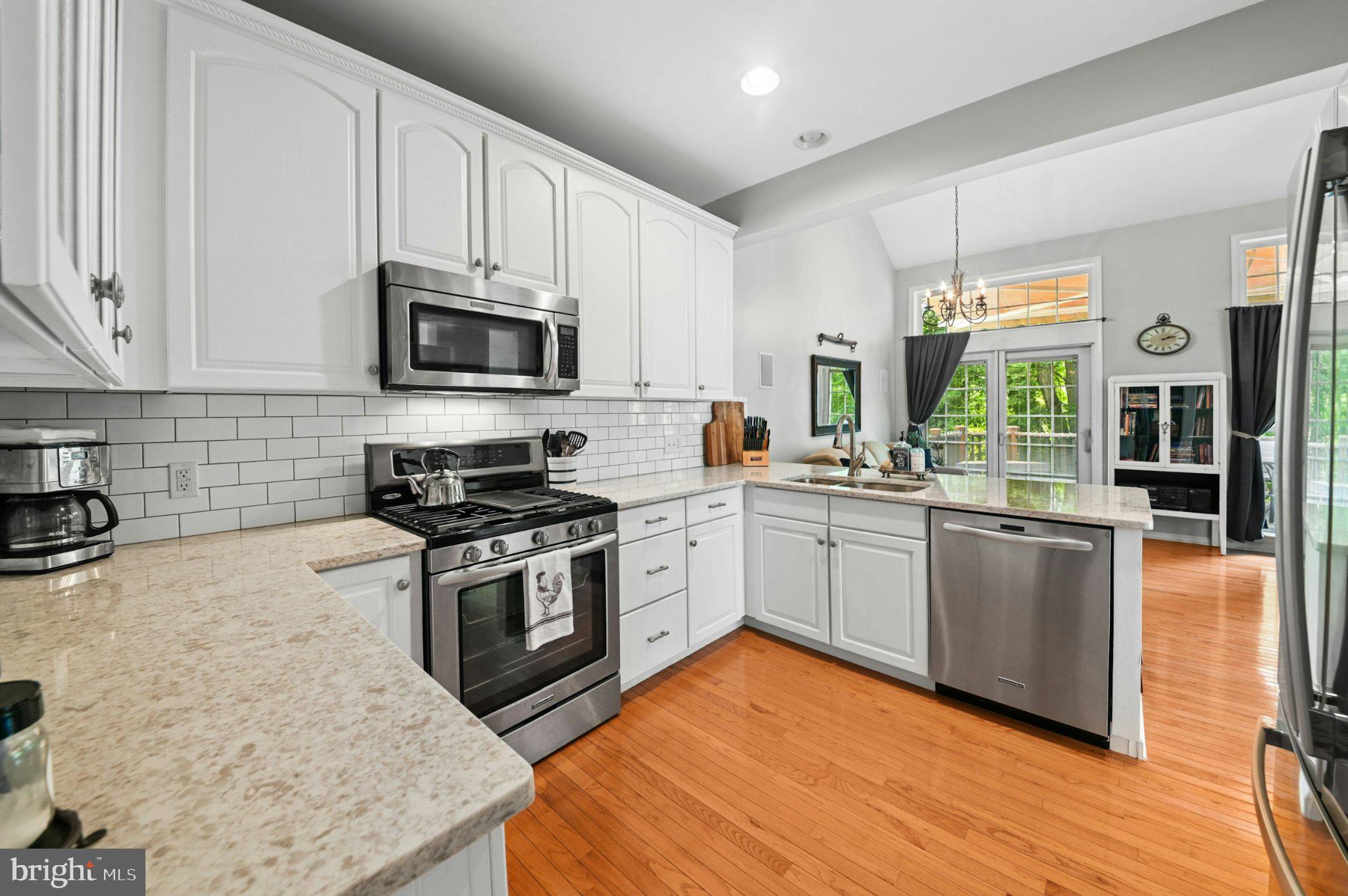 DOYLESTOWN STATION - Residential