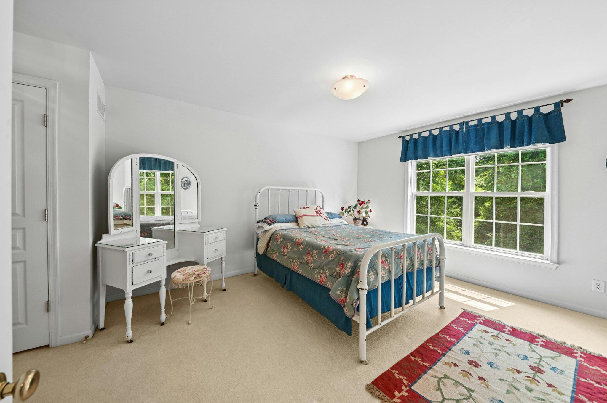 DOYLESTOWN STATION - Residential