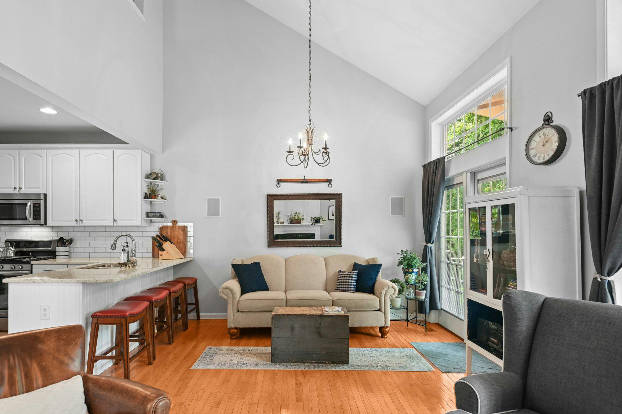 DOYLESTOWN STATION - Residential