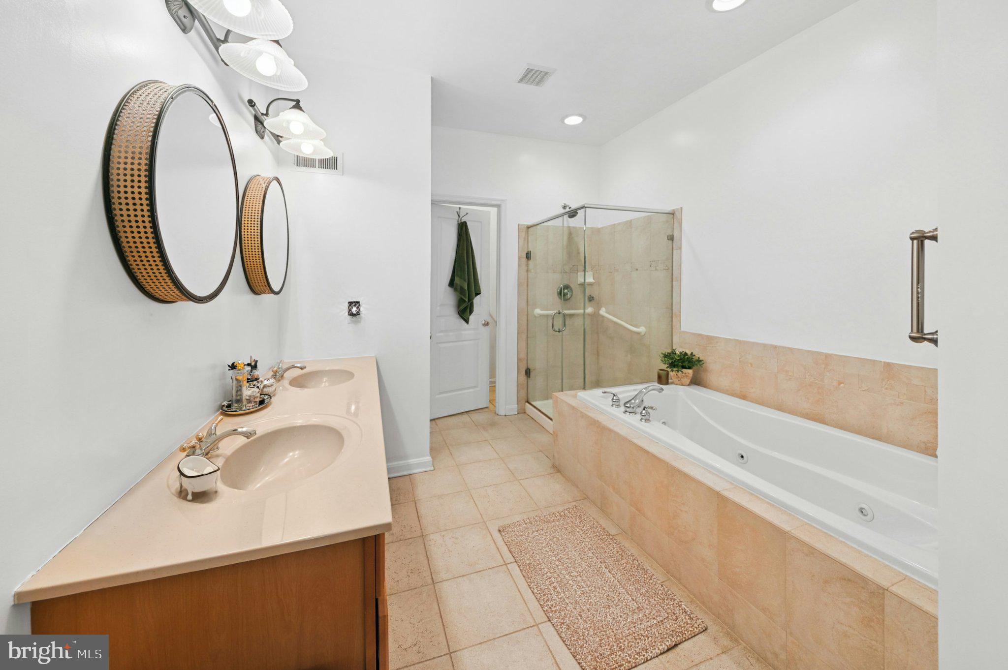 DOYLESTOWN STATION - Residential