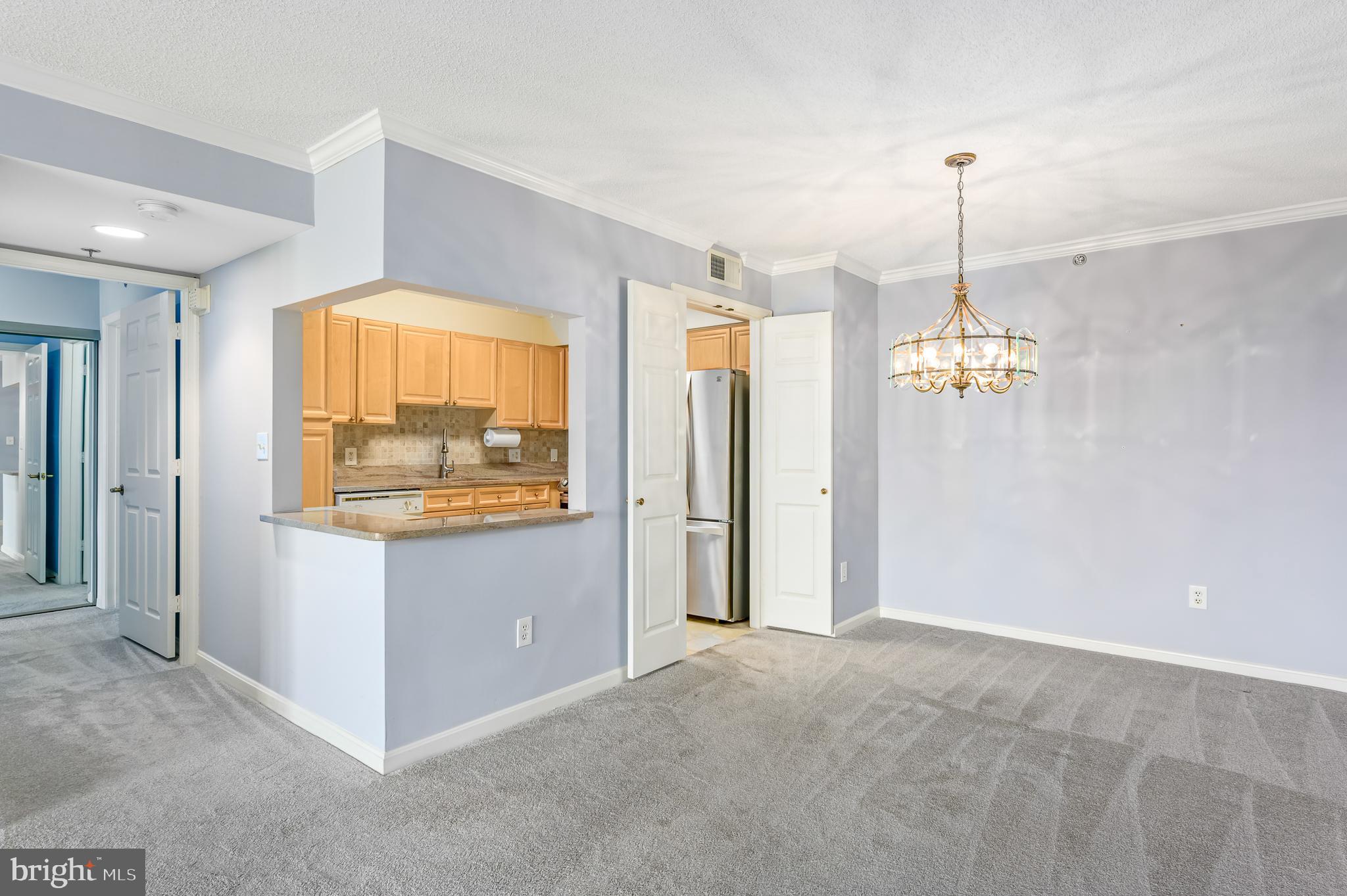 LANSDOWNE WOODS - Residential