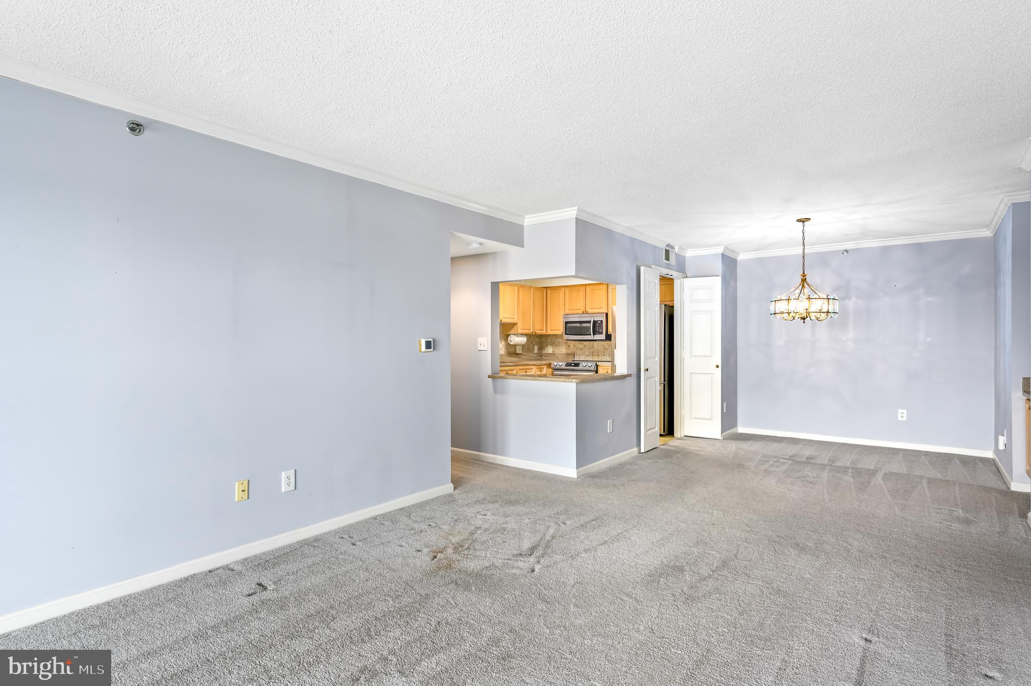 LANSDOWNE WOODS - Residential