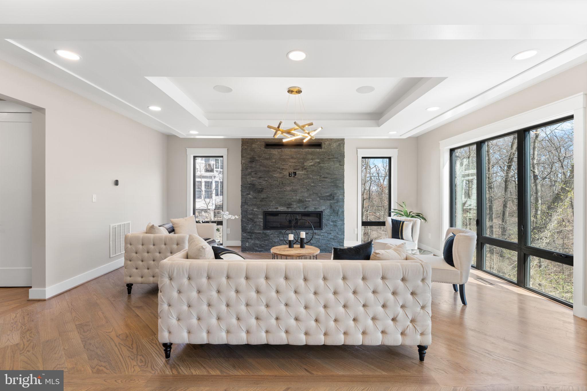BEVERLY HILLS - Residential
