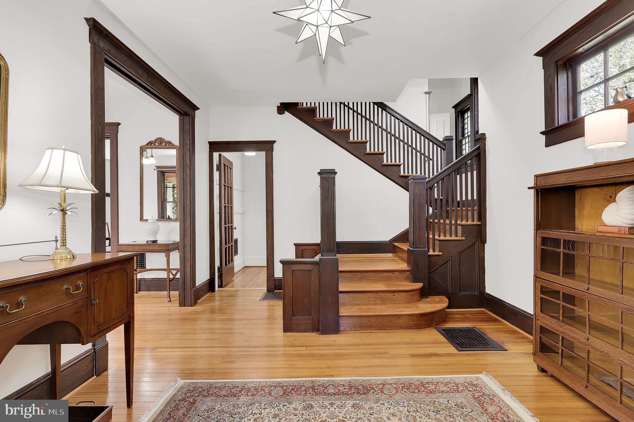 KENSINGTON - Residential
