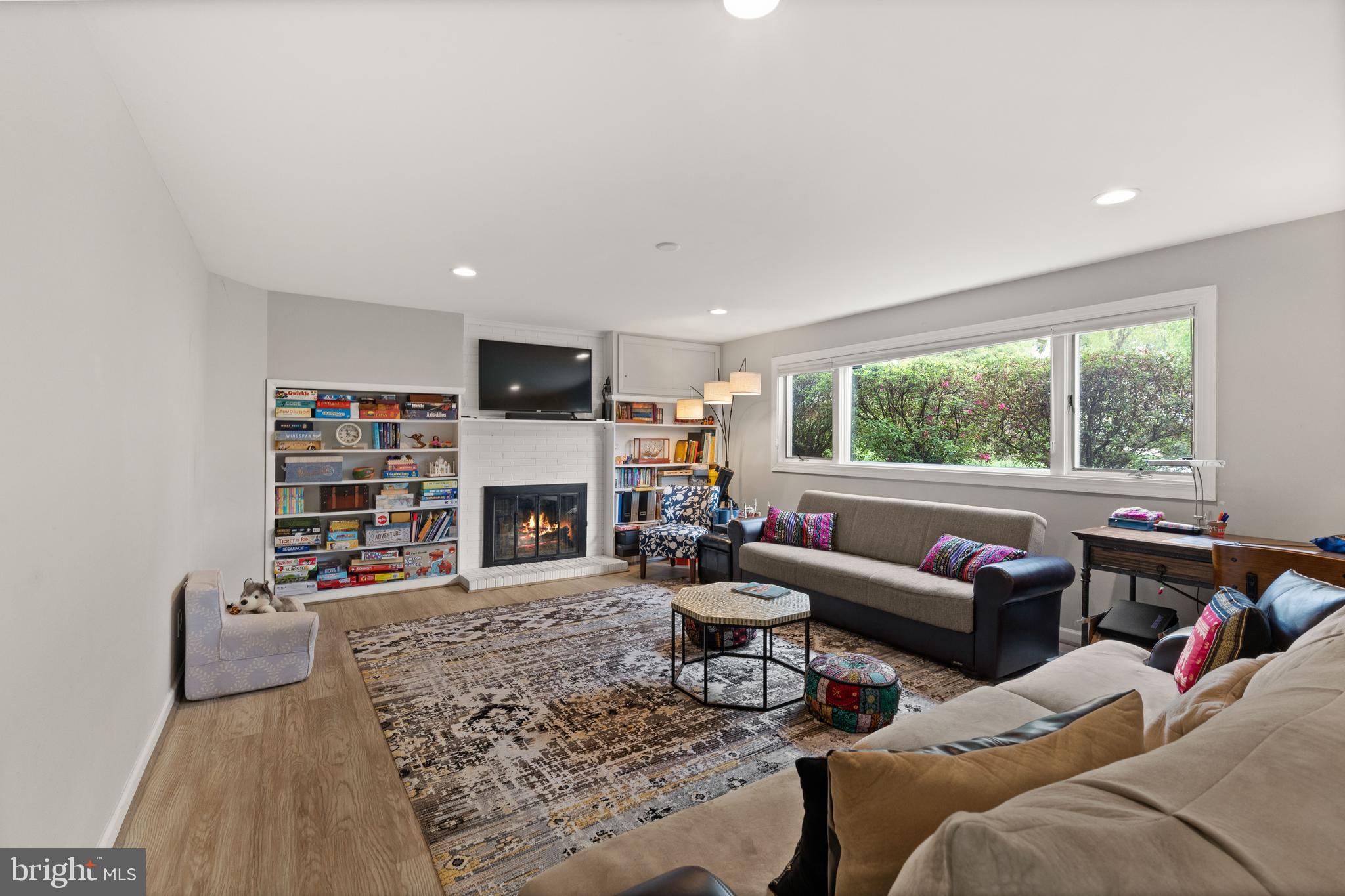 RUCKERS LANGLEY - Residential Lease