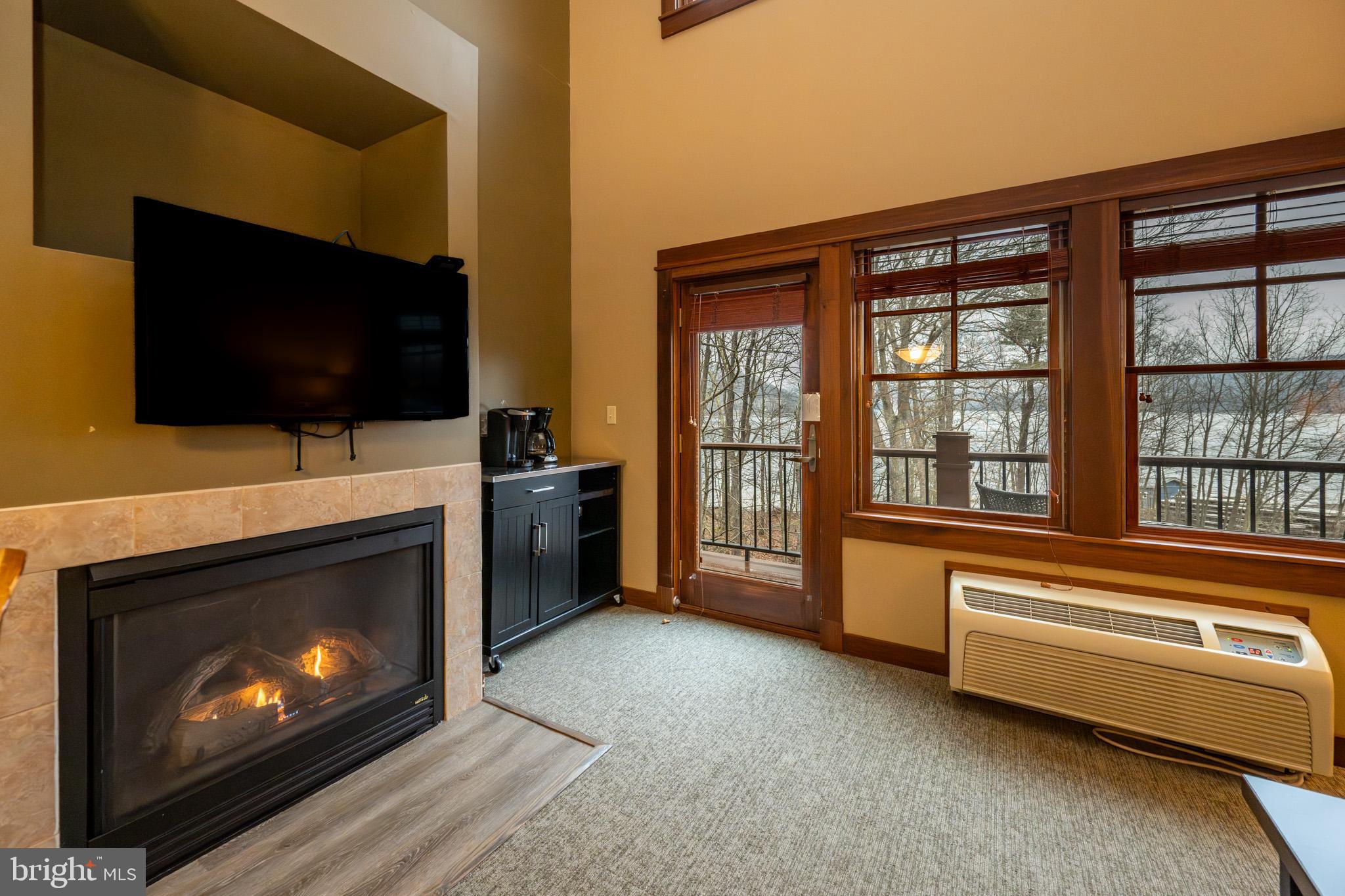 SILVER TREE SUITES - Residential