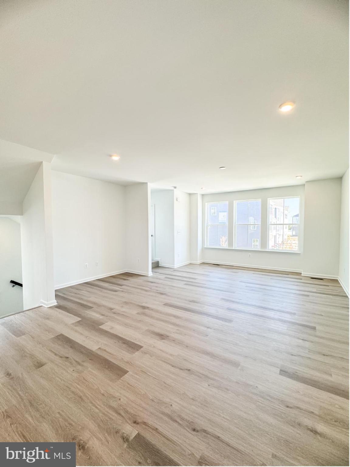 MIDDLETOWN RESERVE - Residential