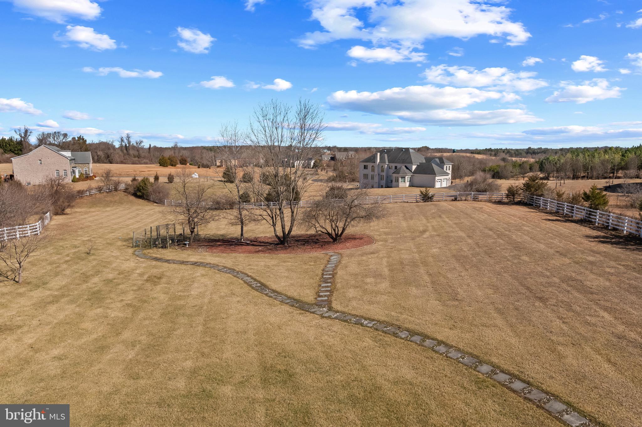 STONEY CREEK ESTATES - Residential