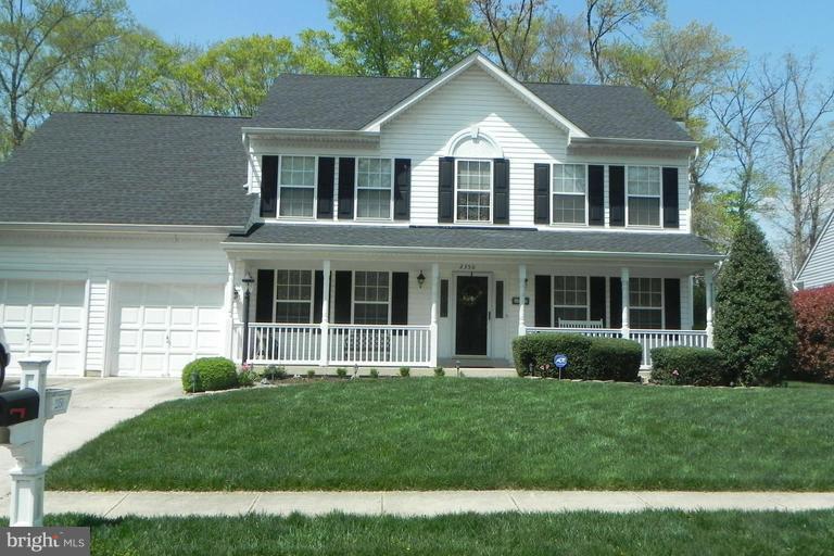Perfect 10! This home shows pride in ownership! 4 bedroom 3 full bath- 1 bonus room in basement can be used as a bedroom and billiard room with pool table!!! HUGE open kitchen with breakfast room and peaceful screened in porch.  Hardwood in 2 of the bedrooms and on most of main level.  Upgraded carpet throughout home.  Don't miss this one!  Perfect! Open House, 4/18th from 12-4pm.