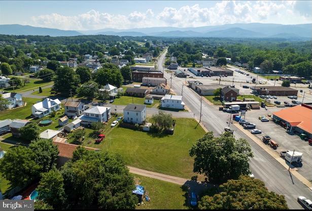 Discover a unique investment opportunity in the heart of Elkton! .347 AC of Zoned B-1, across 7 parcels on Spotswood Ave a little over one block from Stuart Ave (Rt 340 Business).
Situated in the heart of Elkton, this land benefits from high visibility and easy access from major roads and highways,

B-1 zoning has a long list of commercial uses.  Please consult Town of Elkton Zoning Ordinance.

Buyer to verify all costs to develop during their due diligence period.
Buyer to verify all dimensions.   Copy of Survey in documents.