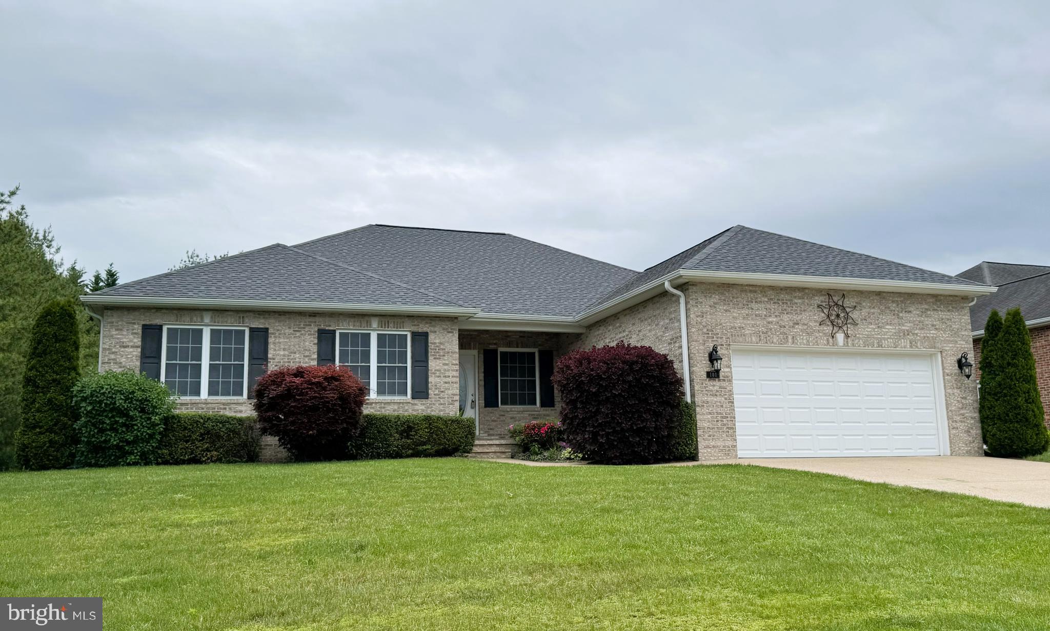 CANTER ESTATES - Residential