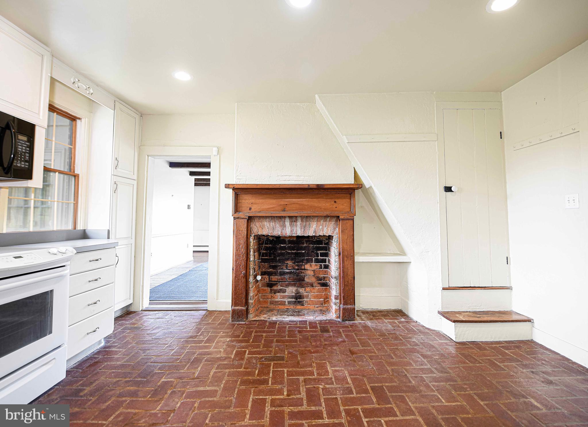 FOREST HILL - Residential