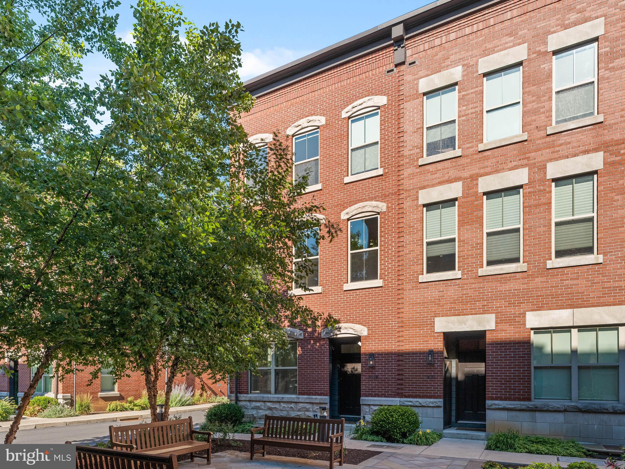 DICKINSON NARROWS - Residential