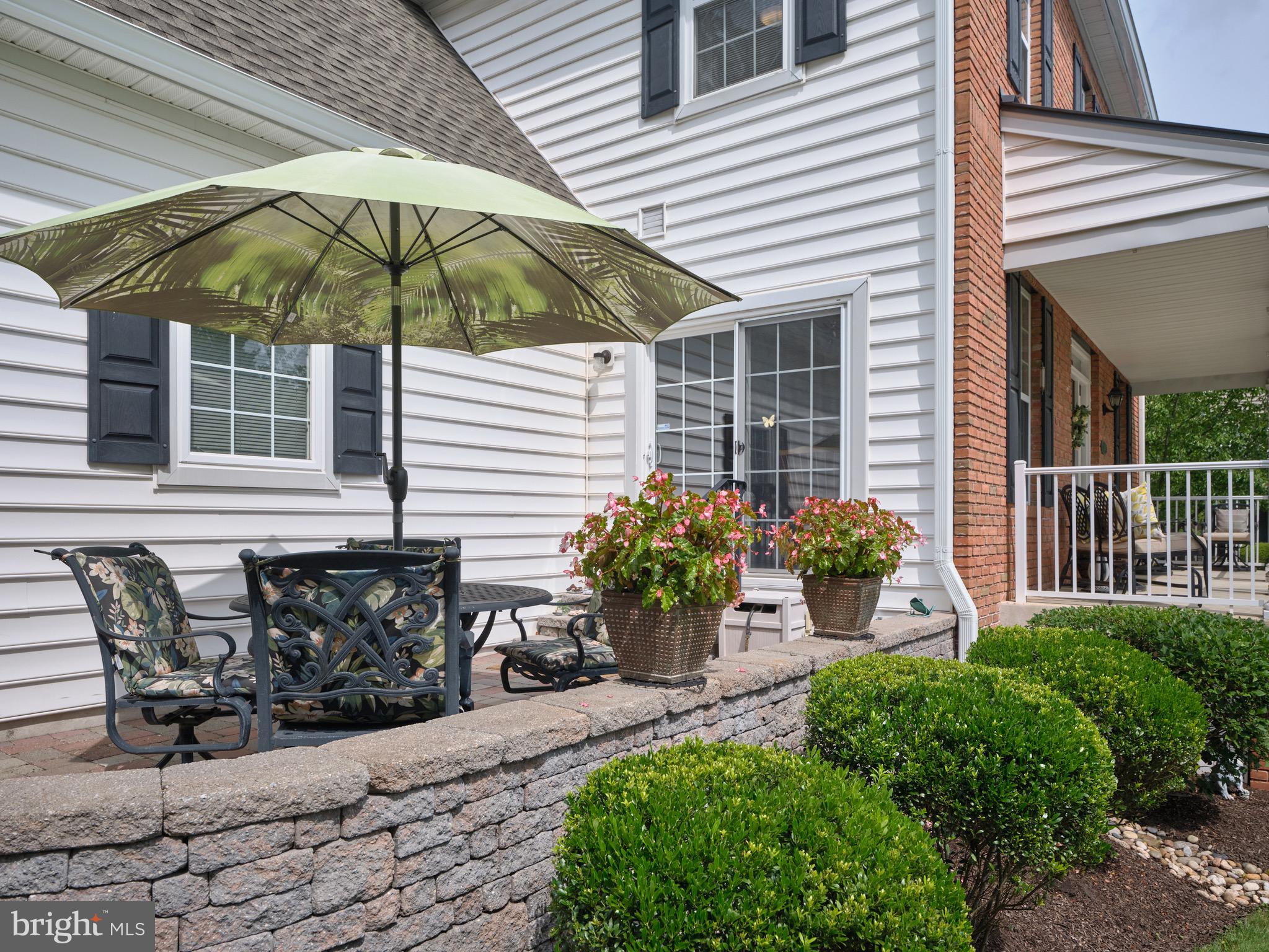 LANTERN HILL - Residential