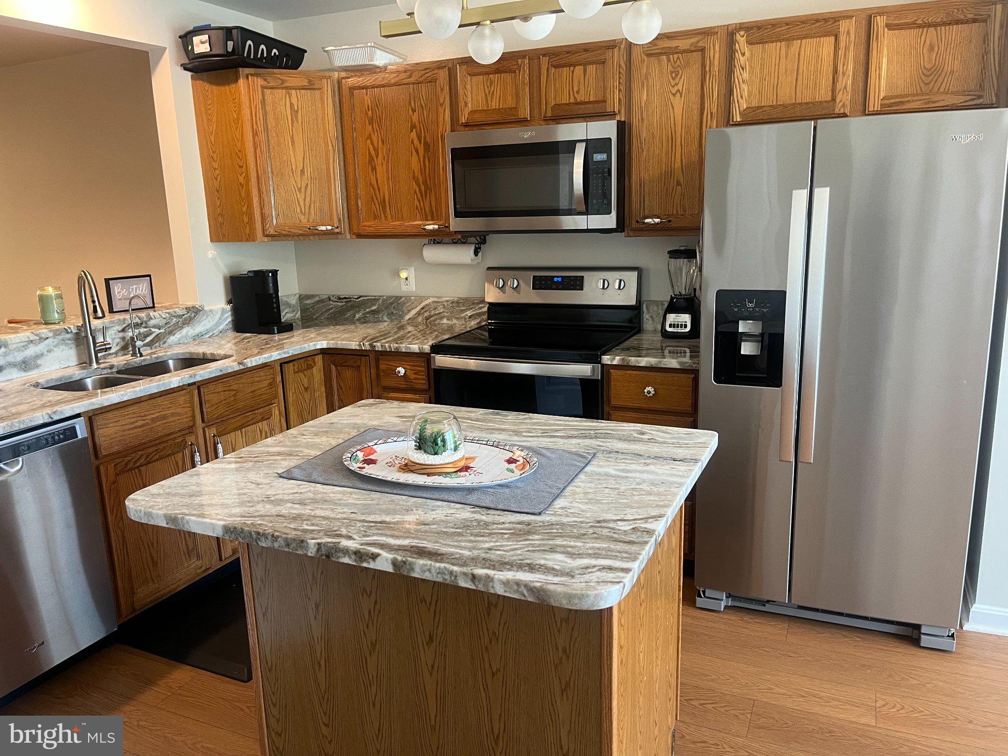 SEVEN OAKS - Residential