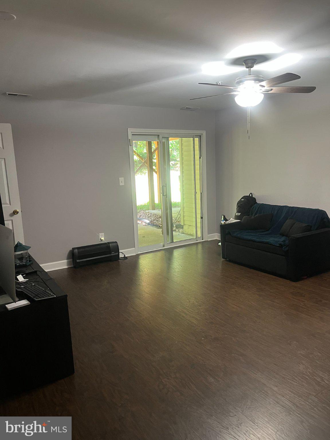 SEVEN OAKS - Residential